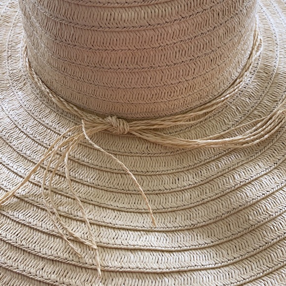 🌟BOGO🌟Merona Wide Brim Floppy Hat - Picture 3 of 4